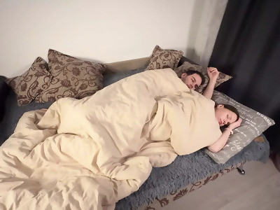 Beeg bed shares stepson nearby
