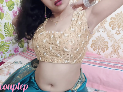 Beeg bhabhi beautiful indian saree