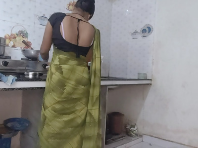 Beeg husbbeeg chatting wife kitchen